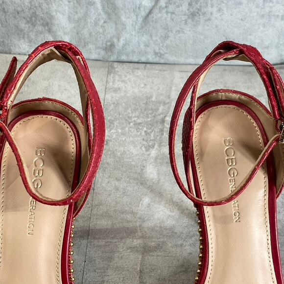 BCBGENERATION Lipstick Breach Leather Jaxina Textured Stiletto Sandals SZ 6 - Picture 8 of 11
